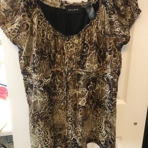NWOT Women’s Axcess Top - Brown XL